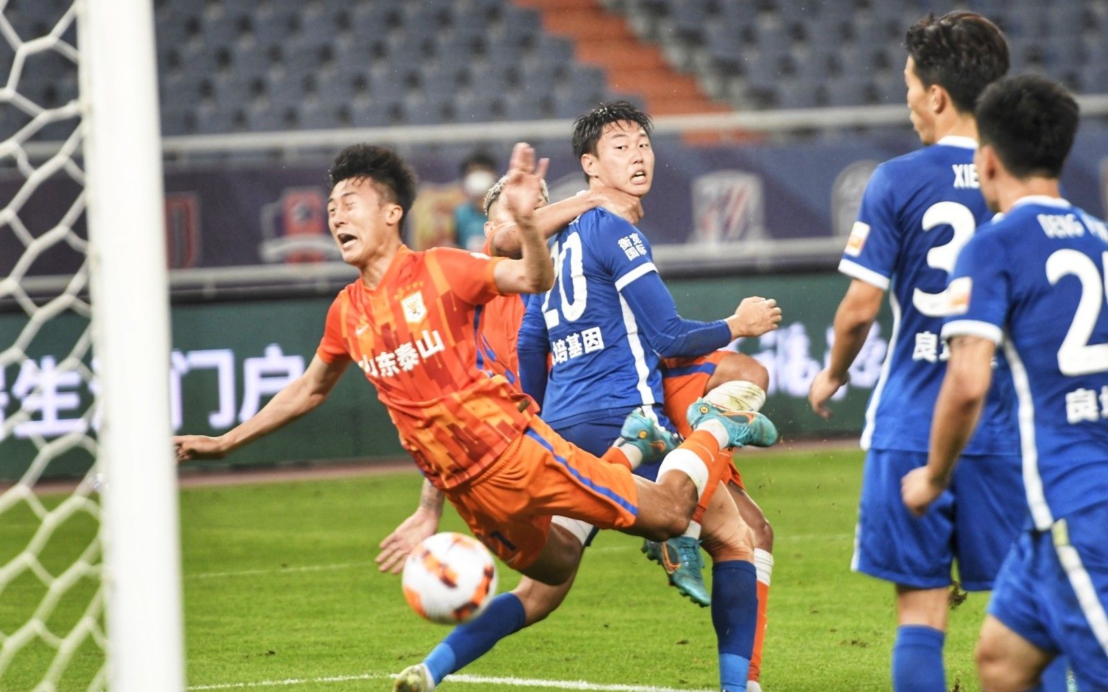 世欧预战报：赖因德斯、加克波传射，荷兰4-0直通世界杯（世预赛欧洲区战报：赖因德斯、加克波传射建功，荷兰4-0直接晋级世界杯）