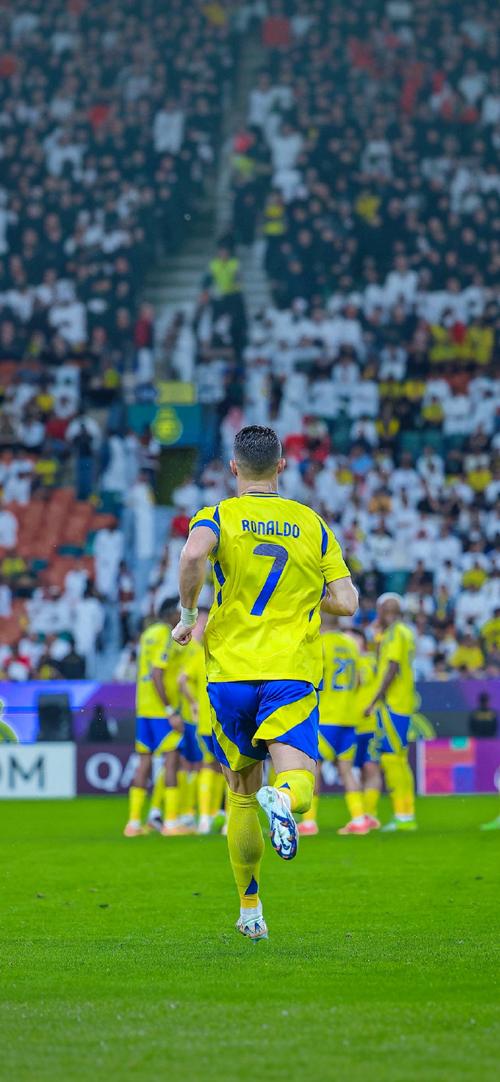 西甲半场：安东尼闪击，费兰戴帽，巴萨暂4-1贝蒂斯（西甲半场战报：安东尼开场破门，费兰上演帽子戏法，巴萨暂以4-1领先贝蒂斯）