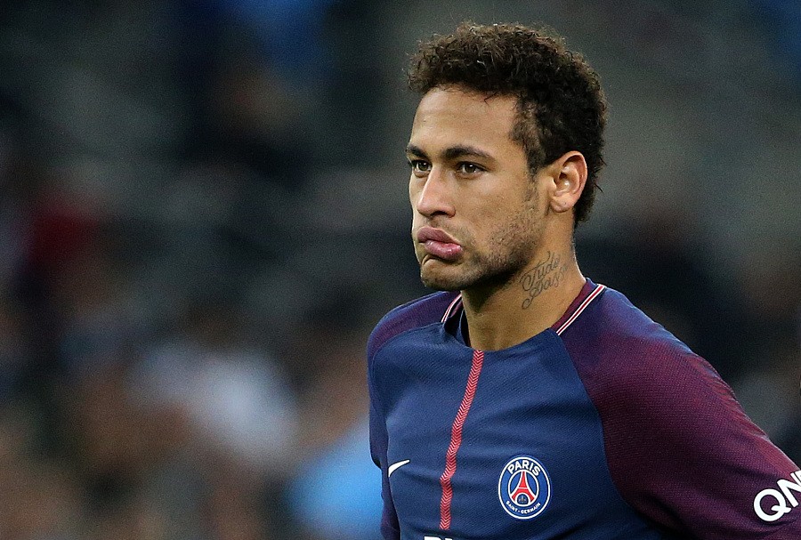 18岁中场新星卡萨斯：伤愈归来，渐入佳境