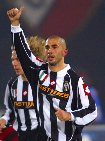 西甲-姆巴佩帽子戏法 皇马3-0客胜巴拉杜利德（西甲：姆巴佩戴帽，皇马客场3-0击败巴拉杜利德）