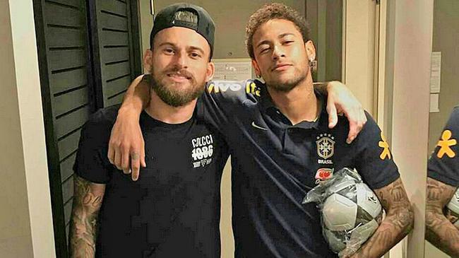 618万人次“涌入”球场，中超球市迈进“最好的时代”（618万人次入场观赛，中超球市步入黄金时代）