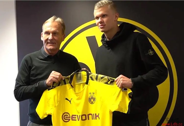 官方：柬埔寨归化原乌兹别克斯坦籍中场米尔扎耶夫