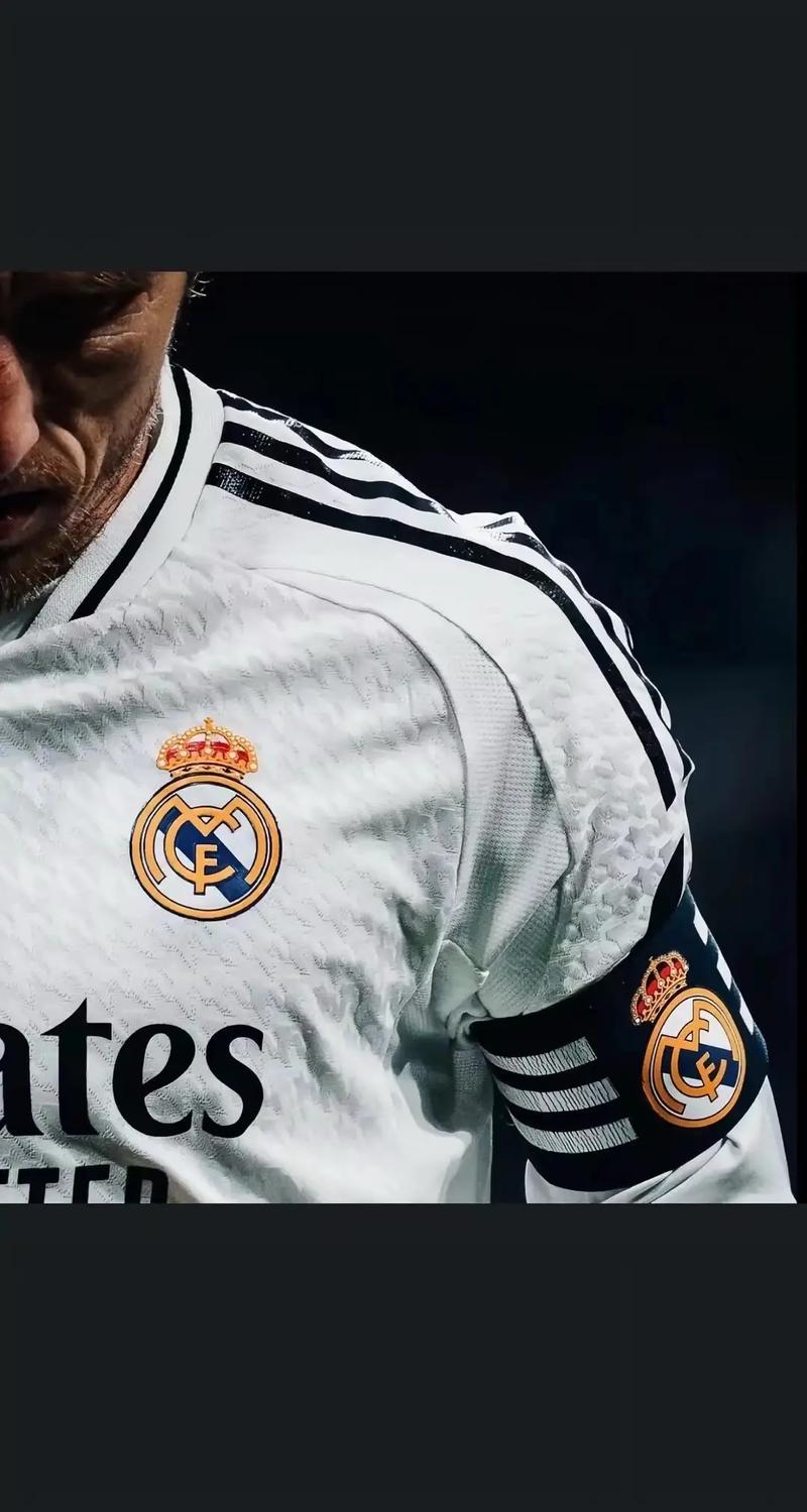 意甲出场数最多的亚洲球员11人阵容：长友佑都、中田英寿领衔（亚洲球员意甲出场最多11人阵容：中田英寿、长友佑都领衔）