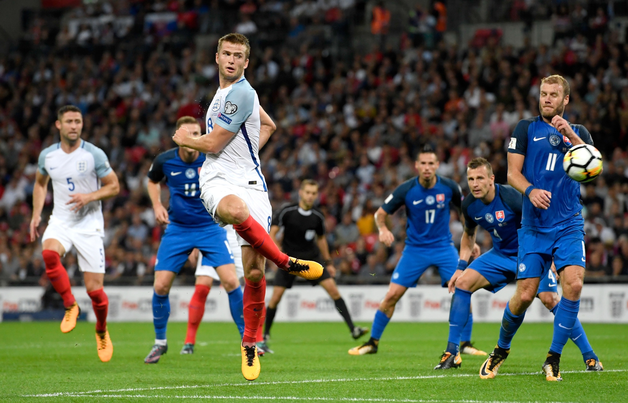 哈茨队双杀格拉斯哥两大豪门流浪者与凯尔特人