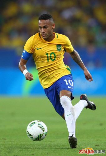 19岁212天，麦利是纽卡队史第二年轻在英超单场传射的球员