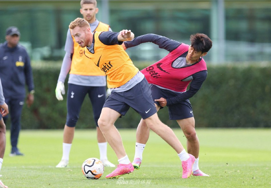 拉齐奥主席：有人背叛我，转会禁令打不倒我，此生只为拉齐奥（拉齐奥主席：背叛与禁转也难撼我，毕生只献拉齐奥）