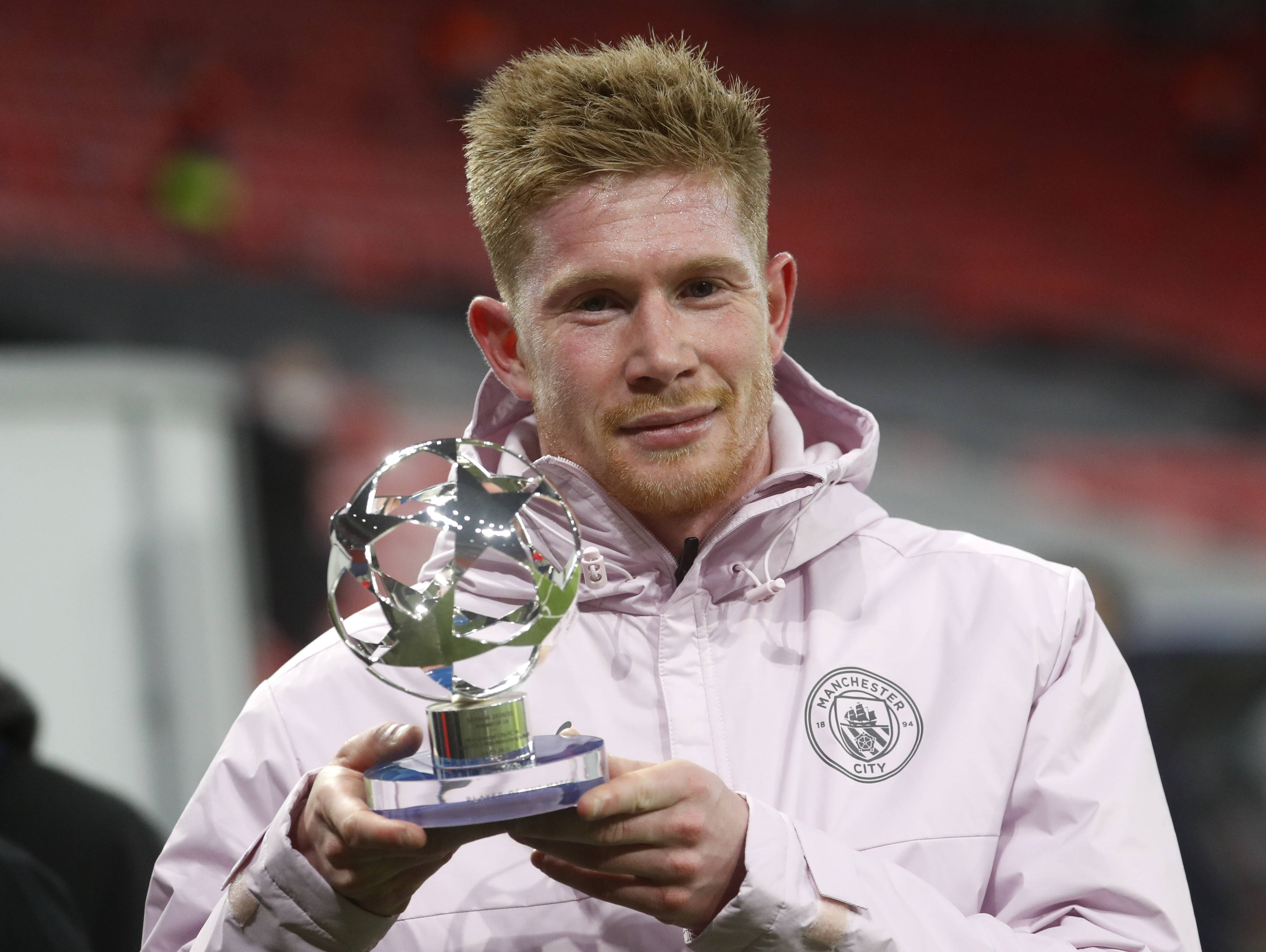 一家中餐馆在哈兰德光顾后推出同名套餐，包含烧鸭、叉烧及脆皮烧肉