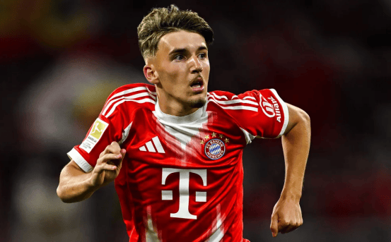 完胜切尔西、将巴黎逼入点球大战，重走少帅菲利佩的开挂之路（横扫切尔西、与巴黎鏖战至点球：菲利佩少帅的高能崛起之旅）