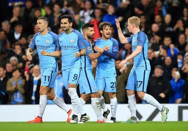 官方：中超国内球员顶薪500万 外援顶薪300万欧 赢球奖不超300万