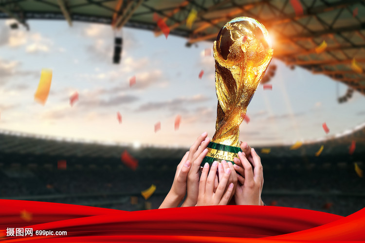 利物浦全力留住科纳特，格伊可能被取代，科纳特状态下滑，但球队仍视其为关键球员。