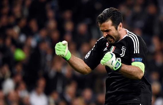 媒体人：王钰栋签欧洲经纪公司有足协的推动，只给了短期授权（媒体人称足协推动王钰栋与欧洲经纪公司签约，仅给予短期授权）