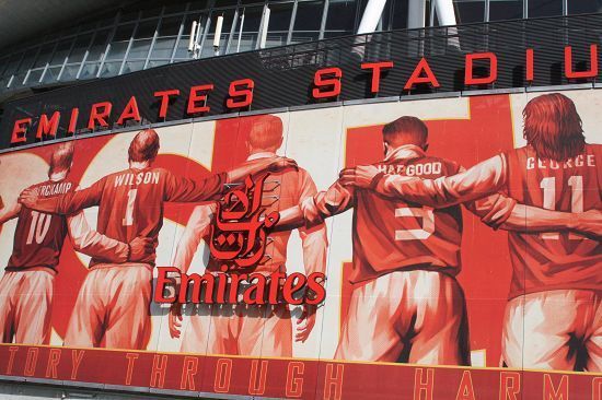 洛杉矶快船负于森林狼，经历逆转五连胜，森林狼展现顽强斗志，快船失误多，火力不足。