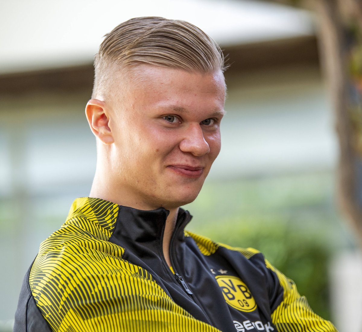 难解难分！今晚五场德甲同开，中场过后五场比分全部相平（势均力敌！德甲今夜五场同开，半场全部打成平局）