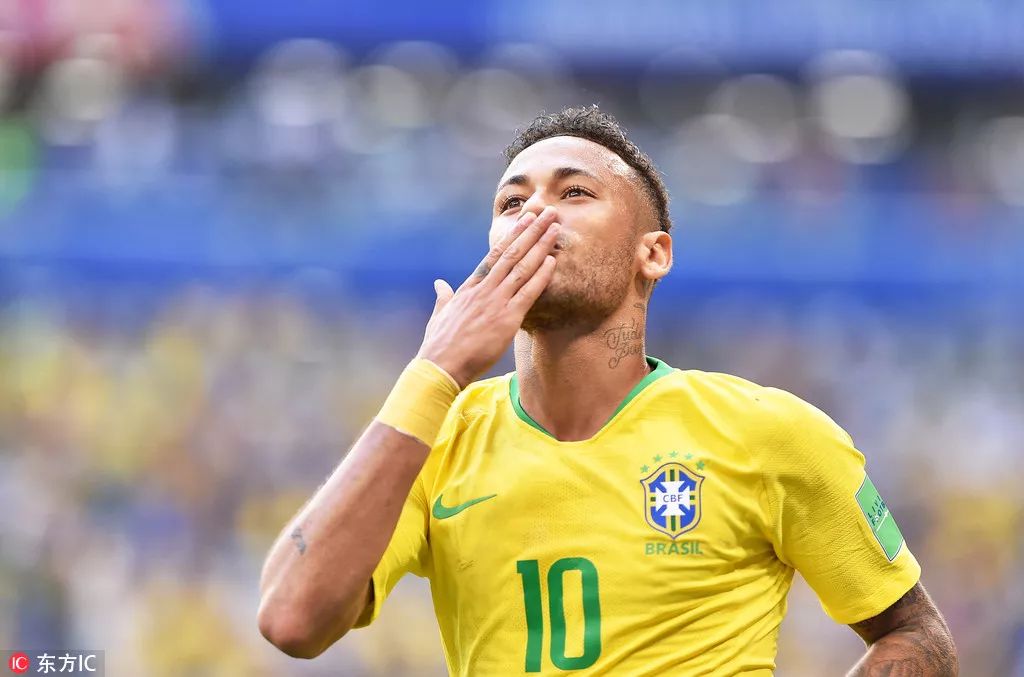 八村塁：东契奇缺席必须得有人站出来，我们需要保持团结一致