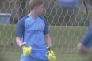 拜仁vs圣保利首发：凯恩领衔！迪亚斯、金玟哉、欧文在列