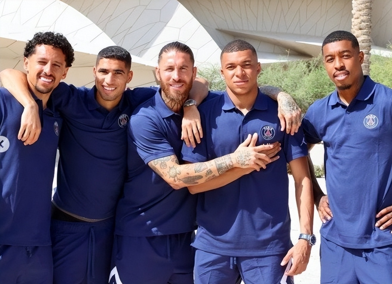 成都蓉城在中超和足协杯表现不佳，古尔芬克尔可能离队，周定洋面临续约问题，俱乐部需补强阵容。（双线低迷的成都蓉城：古尔芬克尔或离队、周定洋续约成疑，补强迫在眉睫）