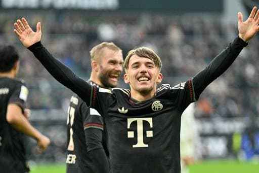 惊天逆转！阿森纳遭维拉绝杀 英超三强争霸白热化（爆冷大逆转！维拉补时绝杀阿森纳，英超三强争霸愈演愈烈）