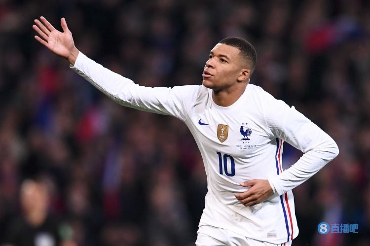 承担重任！麦克丹尼尔斯半场8中6轰14分2板