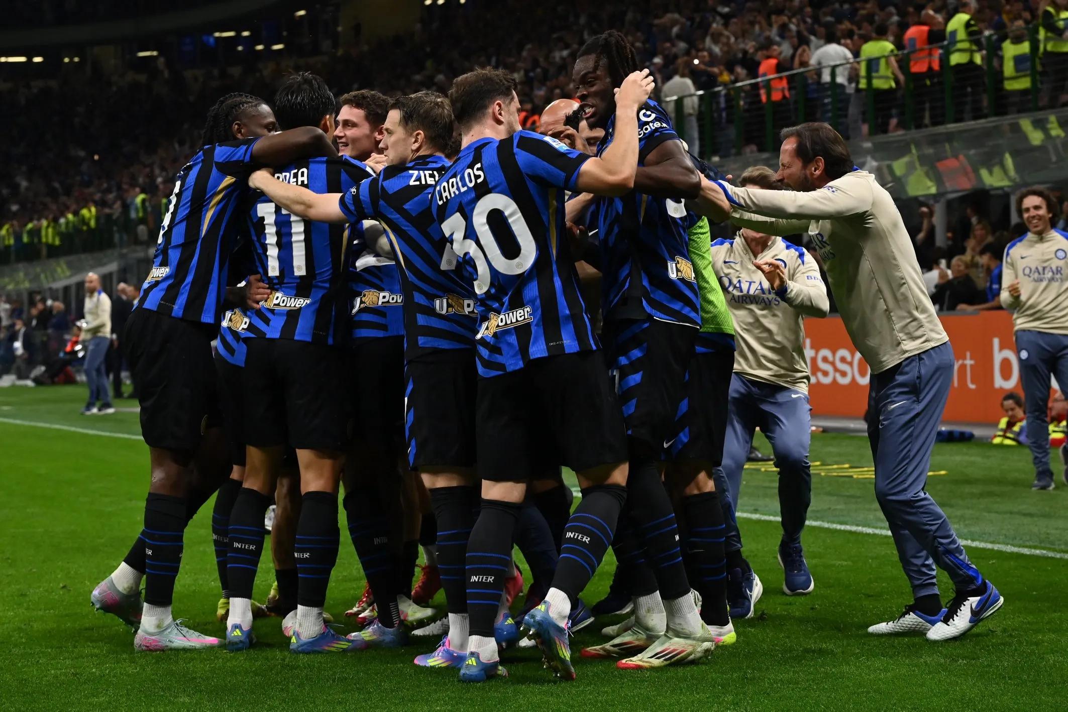 中超：山东泰山客场2-0击败广州队